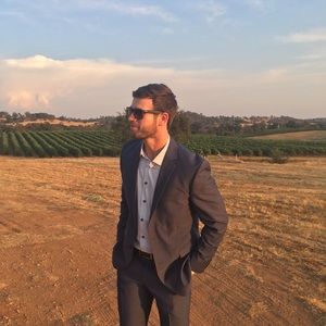 Meet your Posher, Nicholas